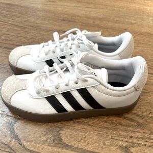 White Adidas VL Court Shoes 3.0, kids US size 4
